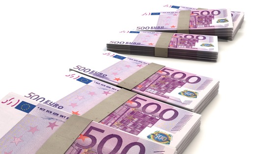 come guadagnare soldi online con il matched betting-lavorare da casa-lavoro-soldi-denaro-cash-cinquecento-euro-contanti matched-betting-bei-ninjabet-ninja-bet-Verdiene Geld Online mit Matched Betting-blog-ninjablog-Du kannst bis zu 500€ pro Monat verdienen